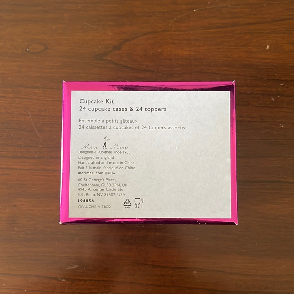 Meri Meri Cupcake Kit - Picture 2 of 2